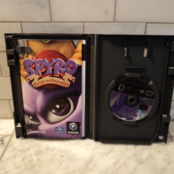 Nintendo Gamecube video game "Spyro" - Picture 3 of 3